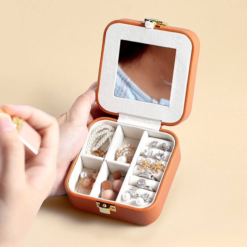 Vlando Sieradendoosje voor op reis, moderne sieradenorganizer met 6 sieradenzakjes, kleine sieradenorganizer voor dames, meisjes, voor oorbellen, kettingen, cadeau voor vrouwen voor bruiloft Vlando Sieradendoosje voor op reis, moderne sieradenorganizer met 6 sieradenzakjes, kleine sieradenorganizer voor dames, meisjes, voor oorbellen, kettingen, cadeau voor vrouwen voor bruiloft